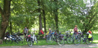 Album fotograficzny JDK: Wspominamy pierwszą wyprawę rowerową z KK-T  JDK Dworski Park w Kopytowej