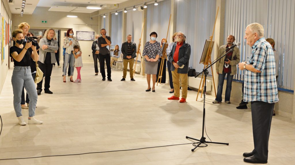 Finisaż wystawy w galerii jasielskiego domu kultury - "Wiśniowa malarstwem pachnąca"