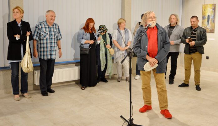 Finisaż wystawy w galerii jasielskiego domu kultury - "Wiśniowa malarstwem pachnąca"