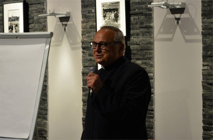 18. Klub Ludzi z Pasja_3 Ks.dr Jan Seremak podczas spotkania w Klubie Ludzi z Pasją