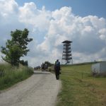 Pogórze Rożnowskie – droga na wieżę widokową w Bruśniku