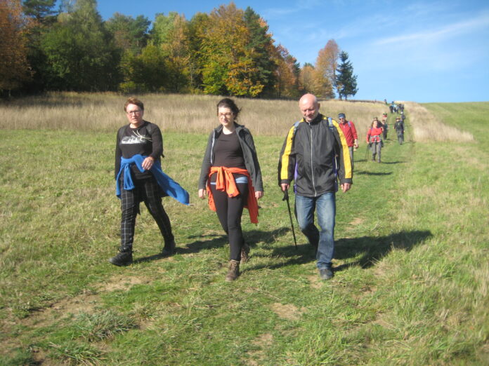 Trakt-Wegierski-uczestnicy-na-szlaku