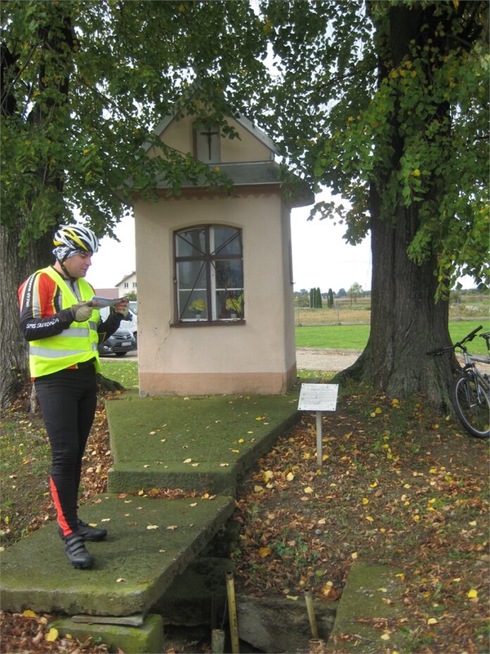 kapliczka-przydrozna-nr.3_4