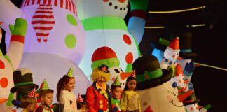 Ze śpiewem i tańcem. Ruphert i Rico w JDK