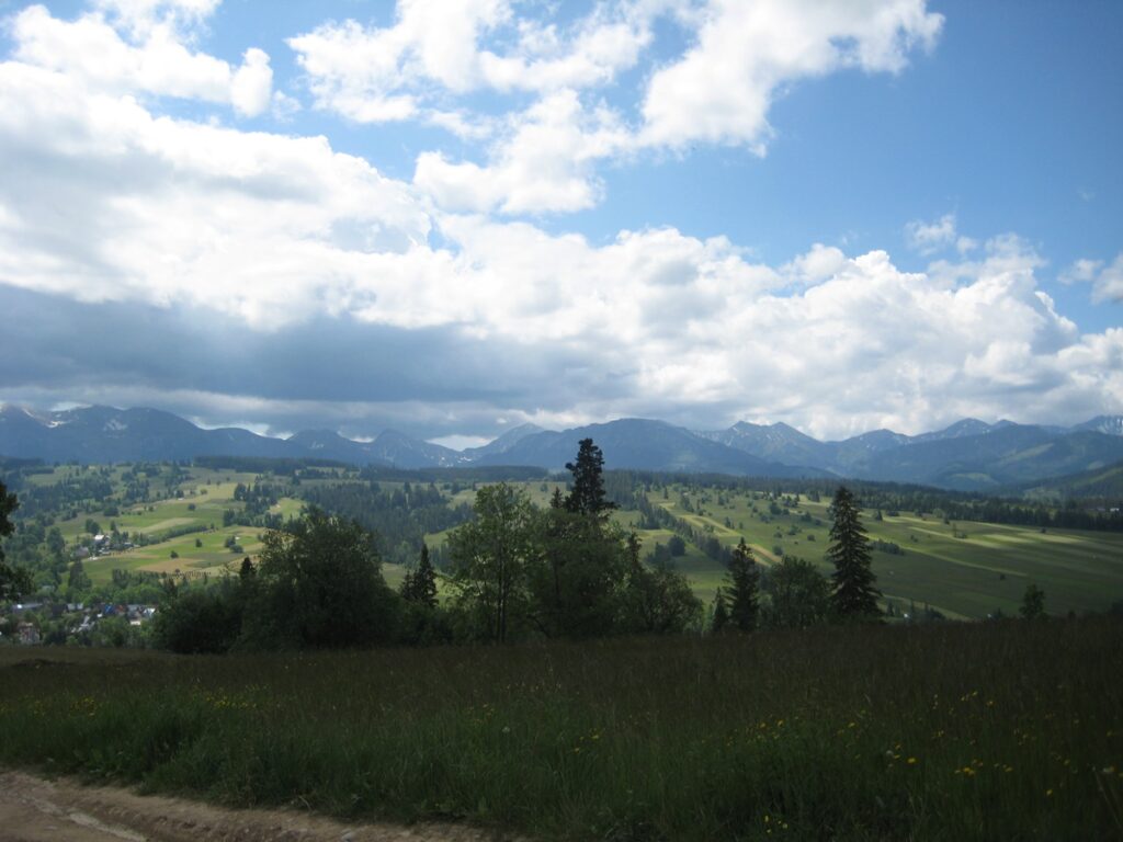 Pogórze Gubałowskie, widoki z trasy wędrówki. 