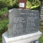 Pasmo Orawsko Podhalańskie- Żeleźnica tablica poświęcona Janowi Pawłowi II