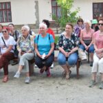 Dolina Popradu – Stary Sącz – grupa na dziedzińcu Kościoła Sióstr Klarysek