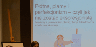 Sztuka ilustracji oczami Elizy Banaś Eliza Banaś z mikrofonem