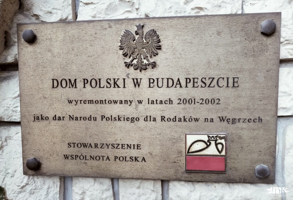 Tablica pamiątkowa Domu Polskiego w Budapeszcie