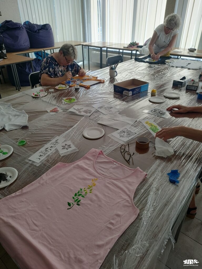 Uczestniczki pracowni edukacji twórczej