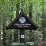 Góry Świetokrzyskie – wierzchołek szczytu -Skała Agaty