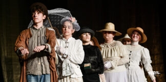 Zaginione na zawsze? Teatr Młodzieżowy JDK mierzy się z legendą Wiszącej Skały